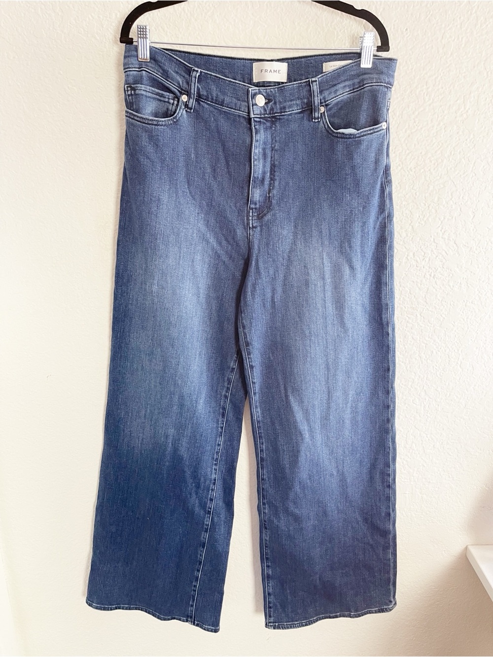 FRAME Le Slim Palazzo high-rise, wide-leg denim jeans in a medium blue wash 32 - Picture 4 of 9